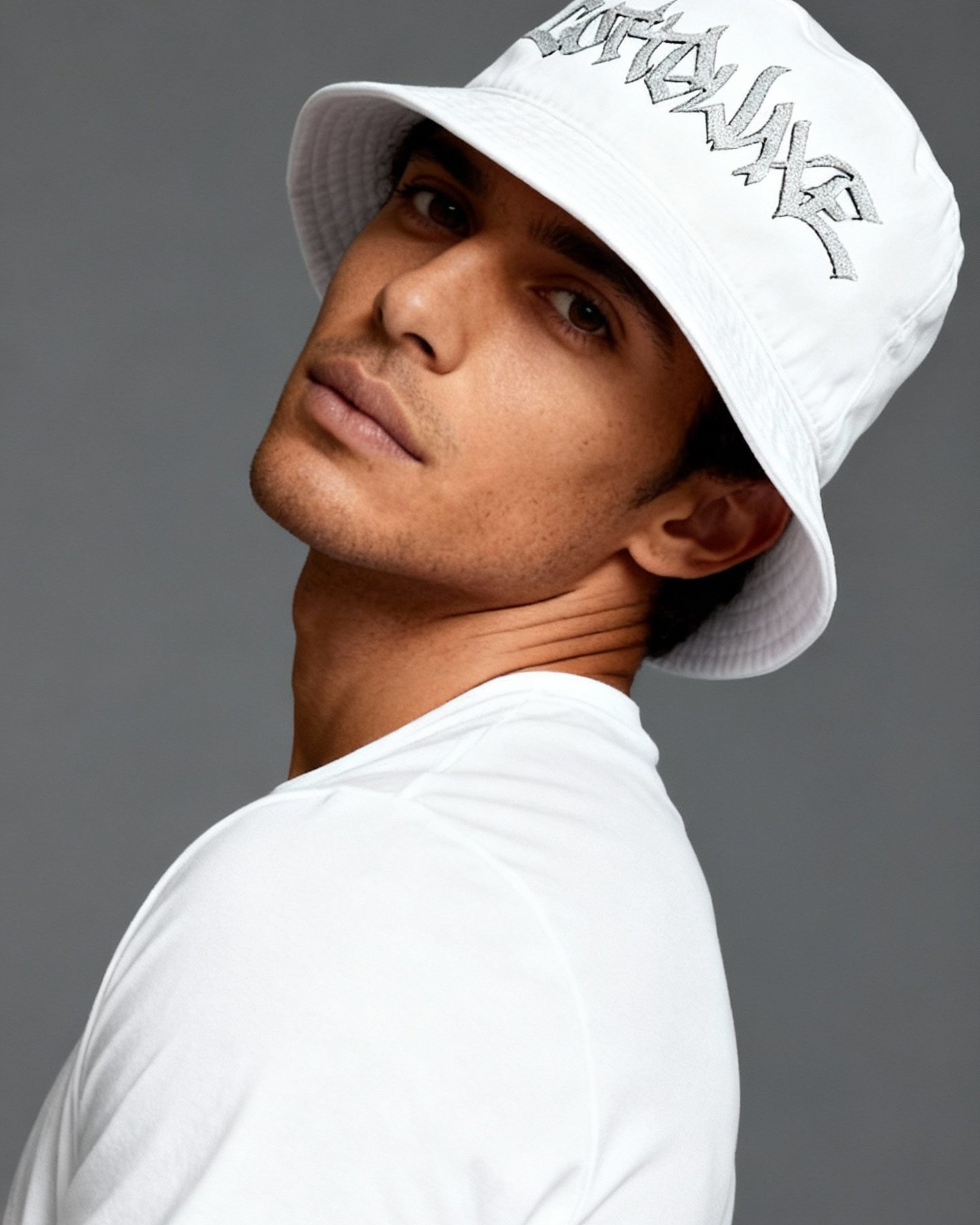 COTTOLUXE Embroidered Bucket Hat