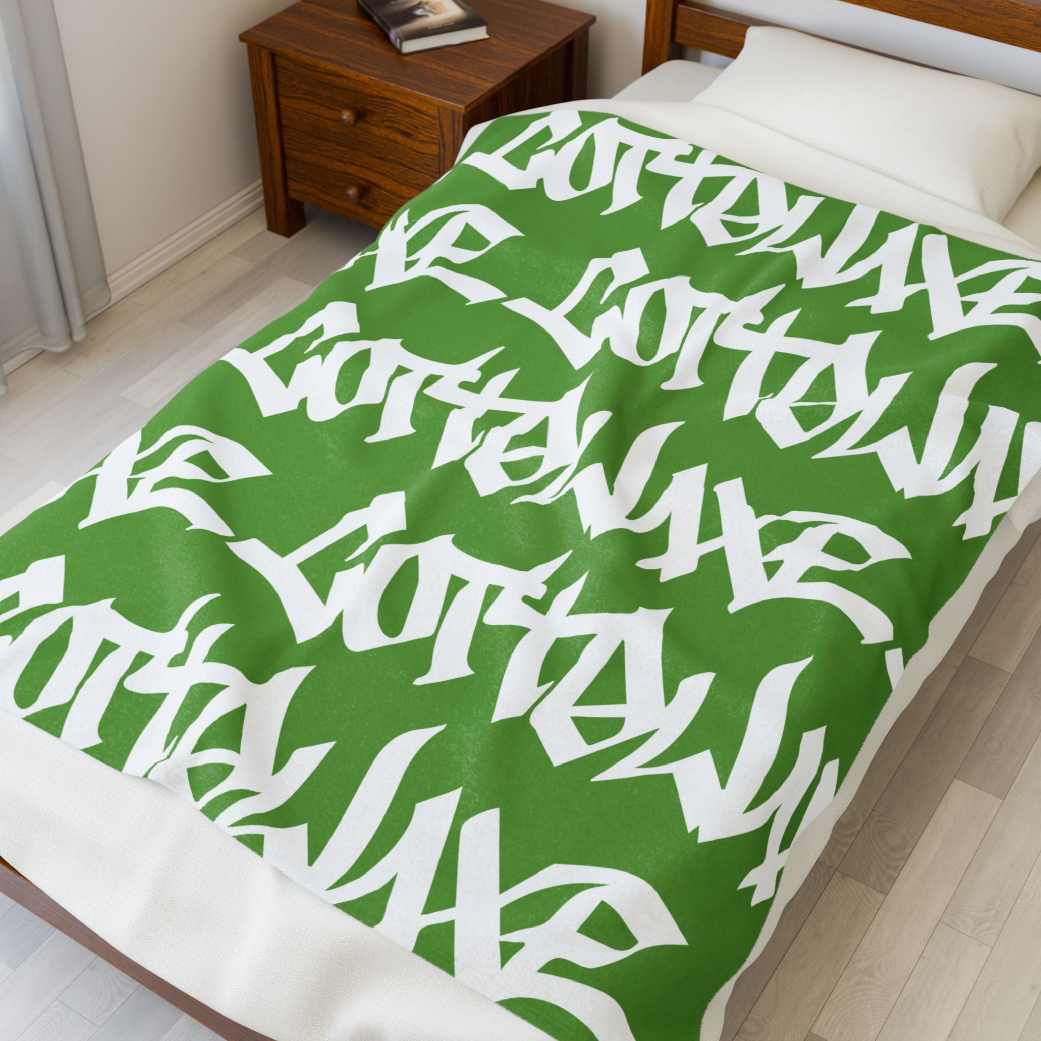 Gothique Script Logo Velveteen Plush Blanket, Black Graffiti Text, logo "COTTOLUXE"